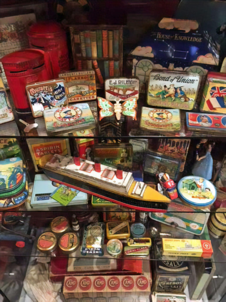 The collection of vintage biscuit tins