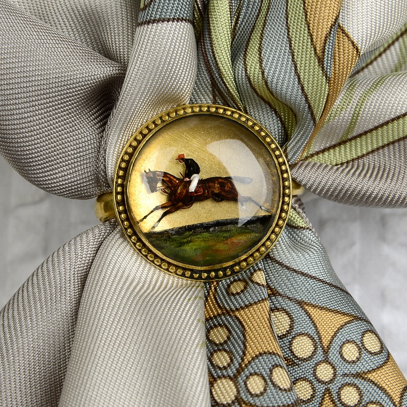 Horse racing scarf ring