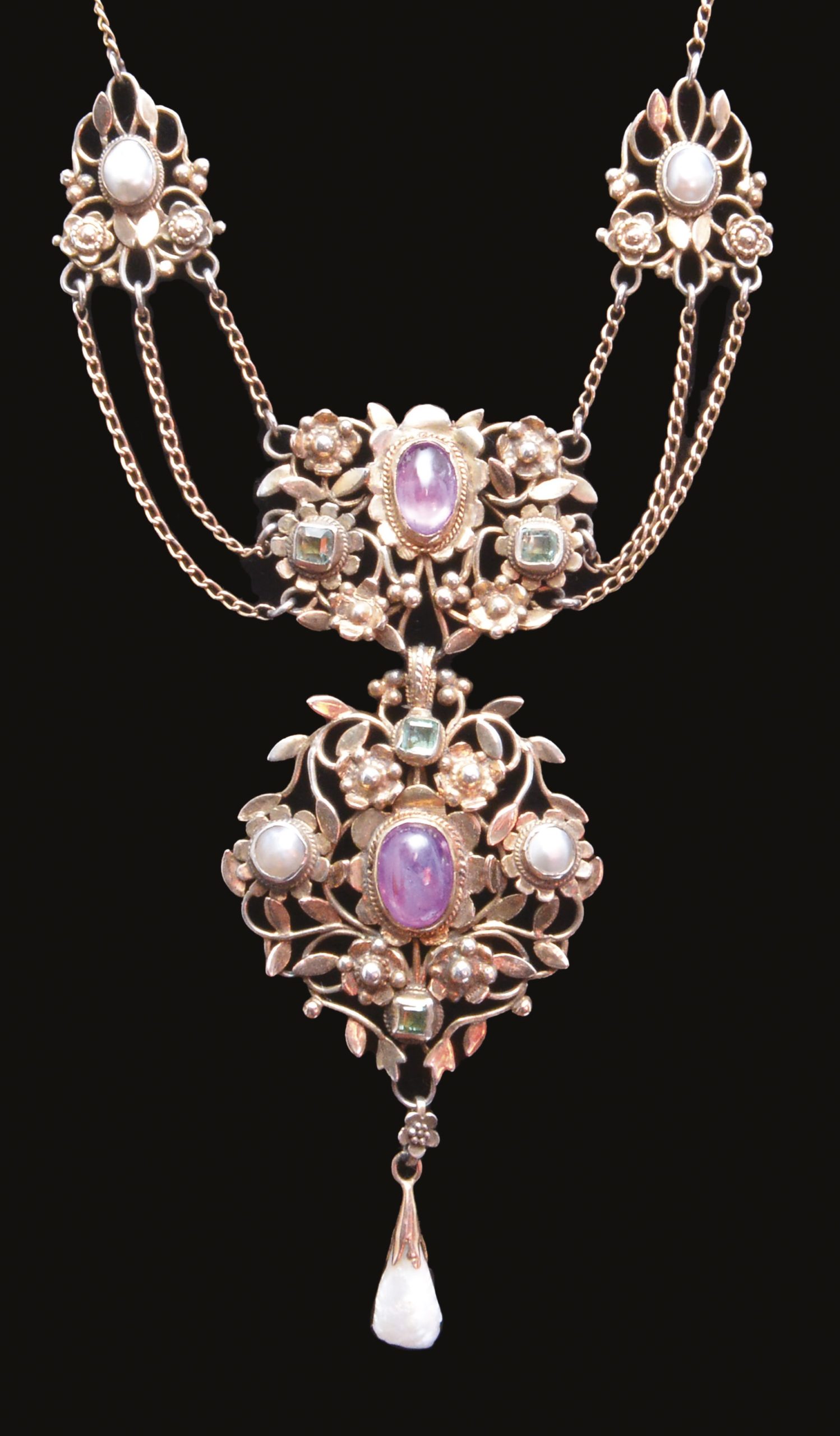 A jewellery pendant by Arthur and Georgie Gaskin