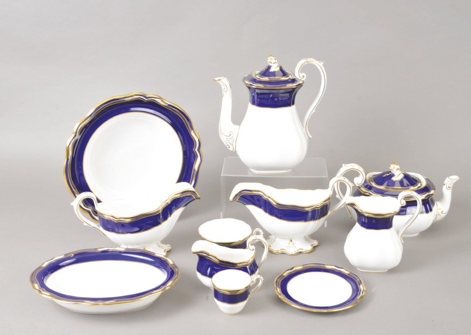 A 200-piece Spode ‘York’ service