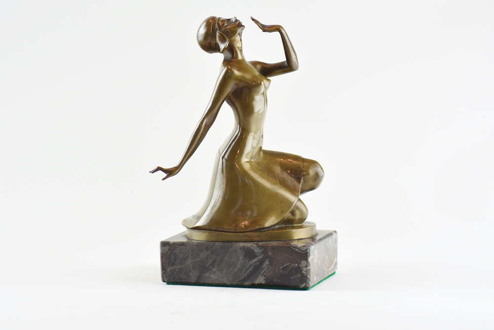 German Art Deco bronze, signed by Hermann Nonnenmacher, c1930, 20cm, priced at €2,800 courtesy of Niall Mullen Antiques