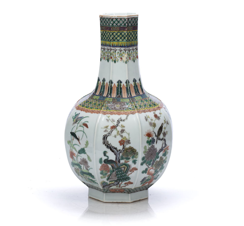 19th-century Chinese famille veste octagonal vase