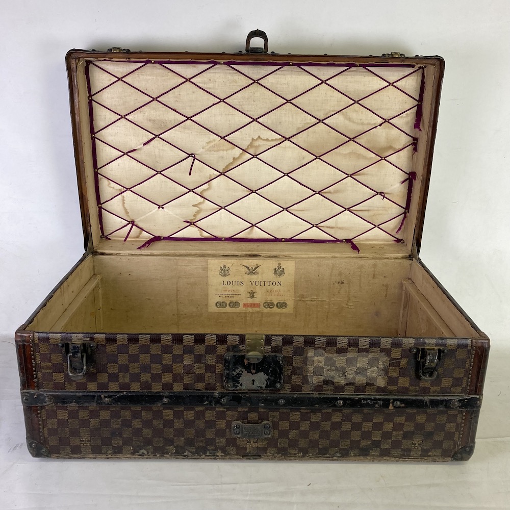 Sold at Auction: LOUIS VUITTON STEAMER TRUNK Exterior with all