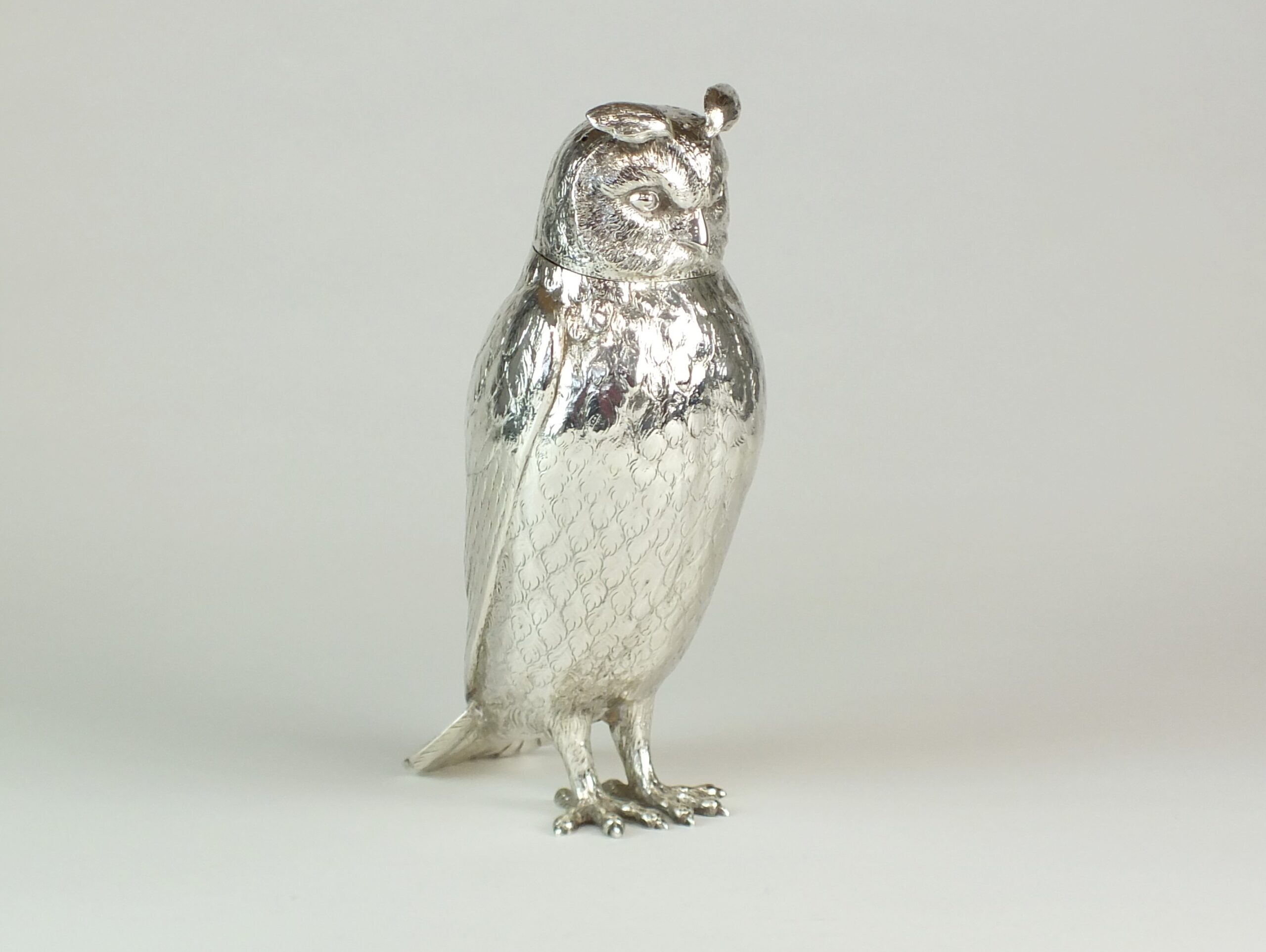 silver sugar castor in shape of an owl