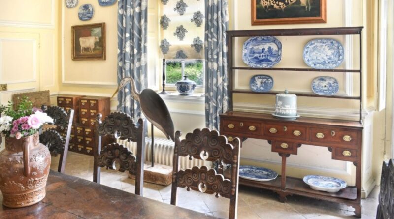 Contents of country house in Yorkshire sale