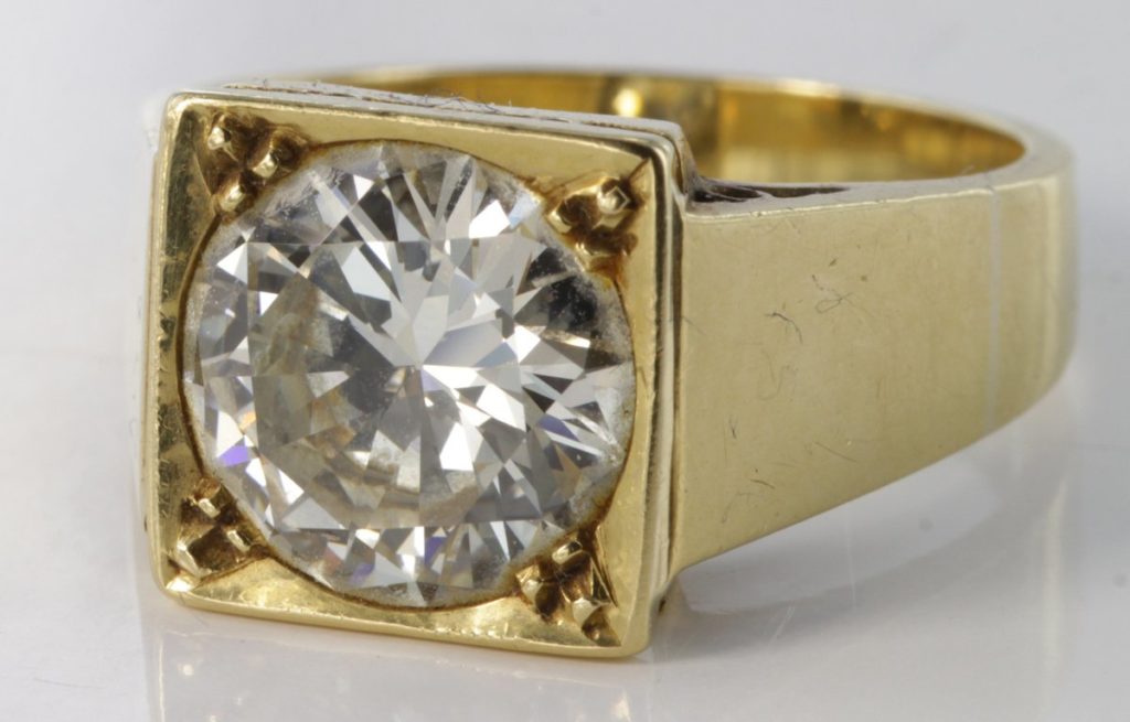 The diamond ring that sold at Suffolk auctioneers Lockdales